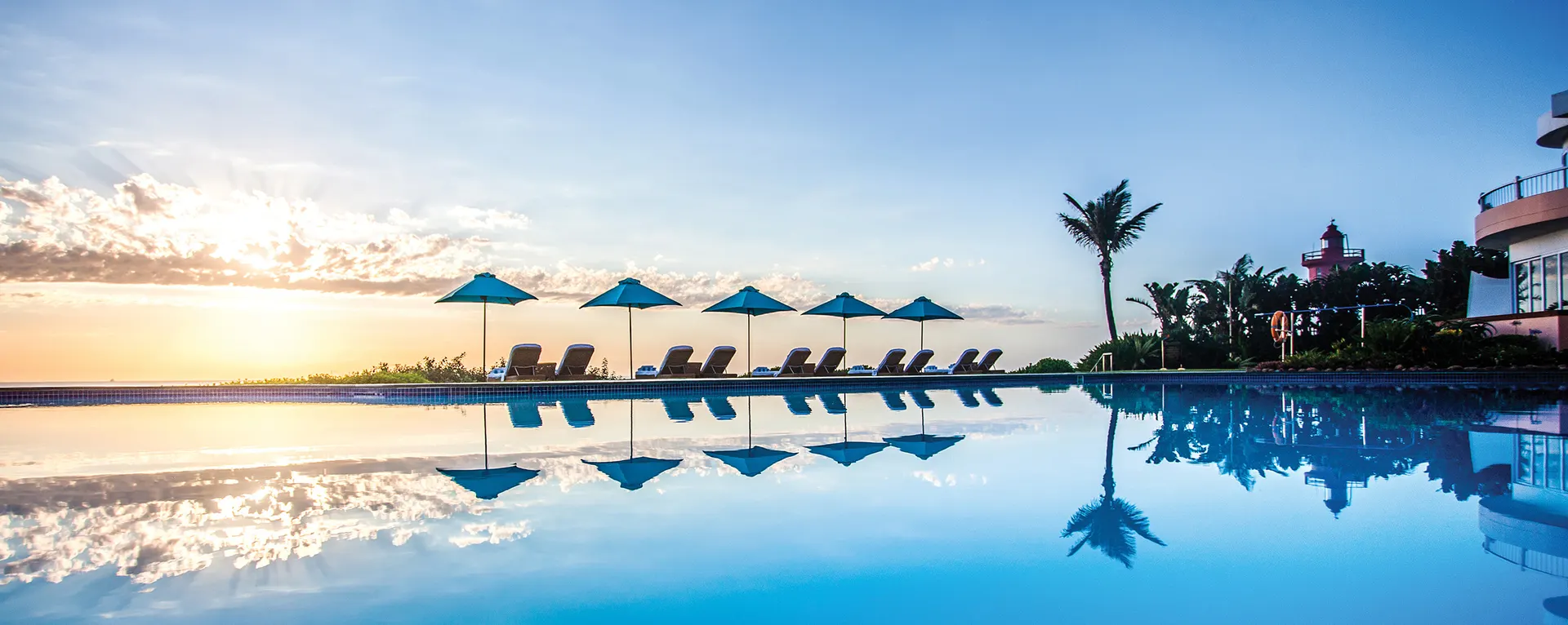 Sunset pool terrace at the Southern Sun Cape Sun hotel